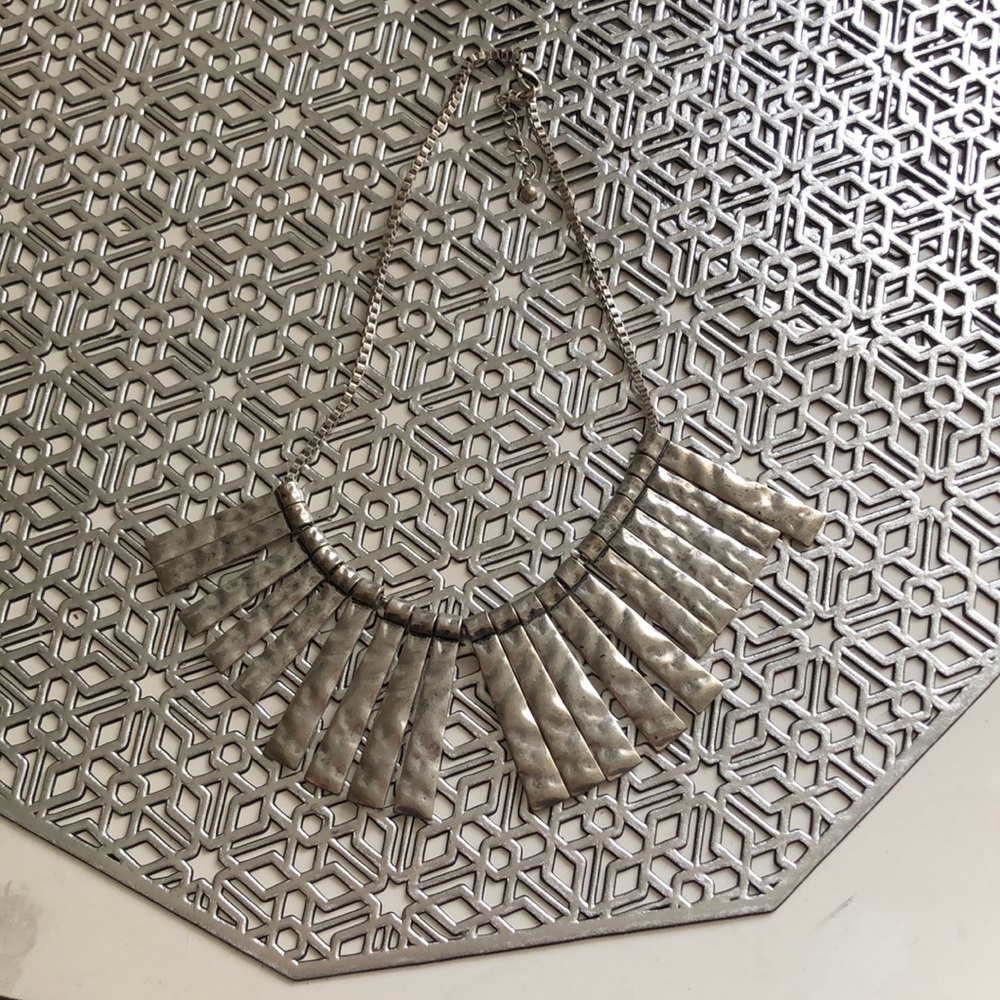 Silver‎ statement necklace
